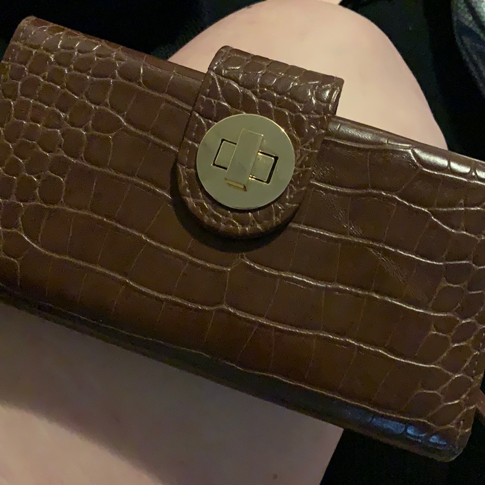 Buxton Croco Wallet